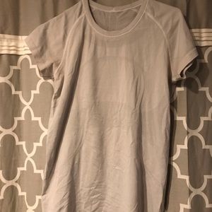 Women’s Lululemon Swiftly Tech Tee
